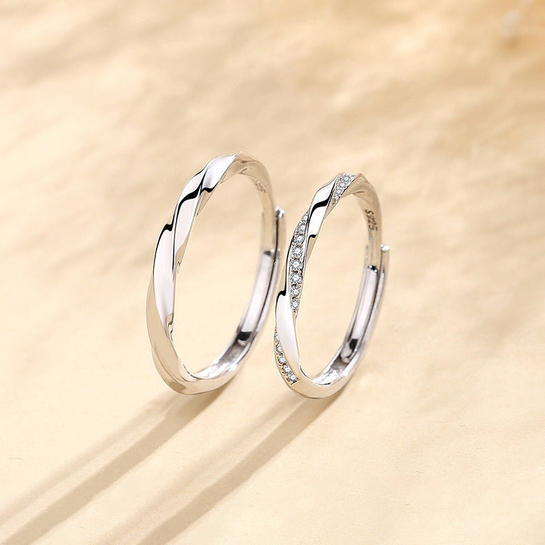 Mobius Twisted Matching Wedding Rings for Couples