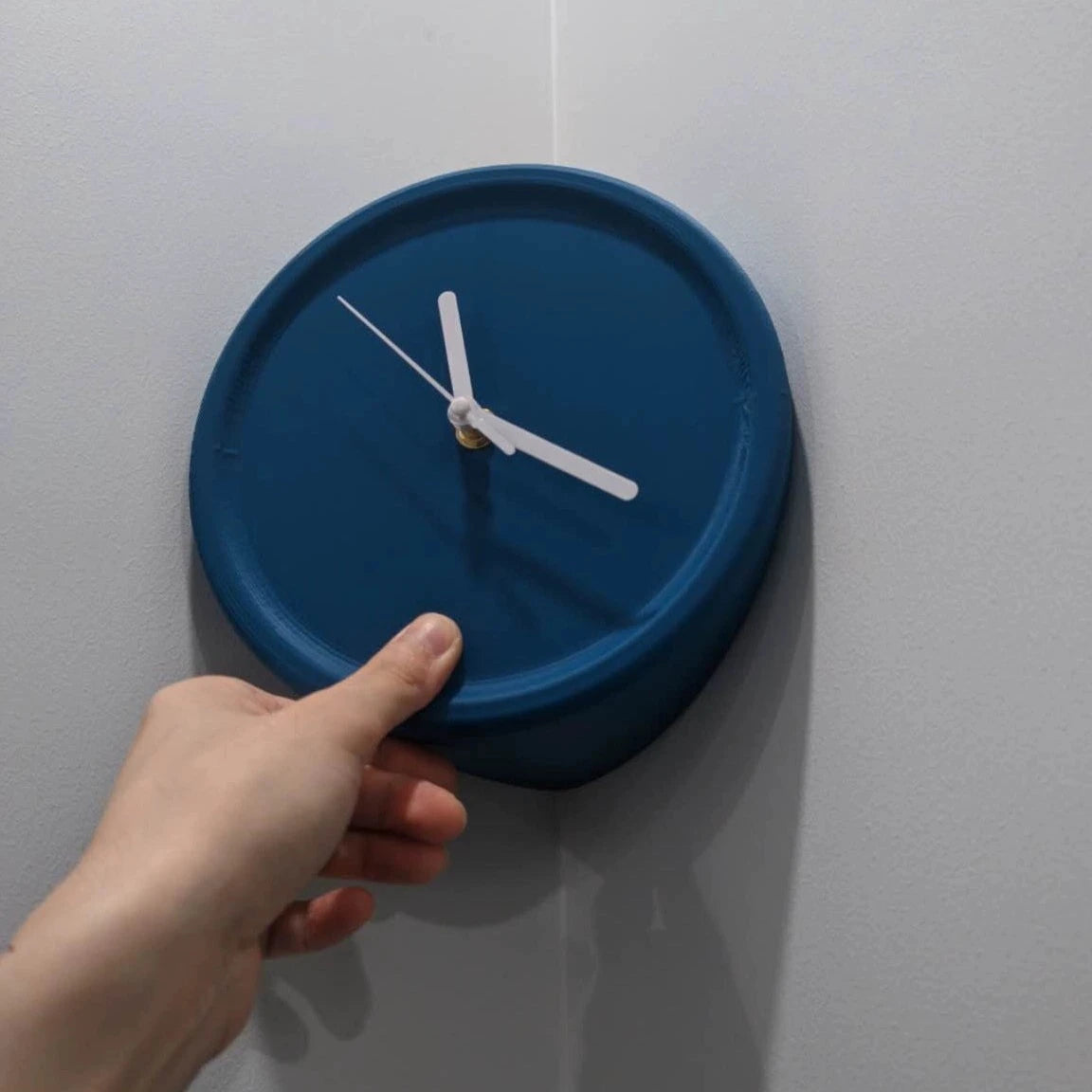 Minimalistic Nordic Analog Silent Wall Corner Clock