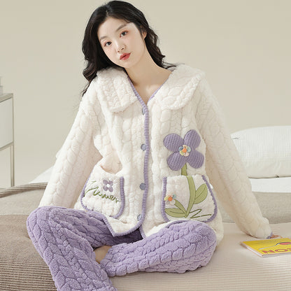 Women Pajamas Set – Cozy Floral Applique Coral Fleece Pajamas