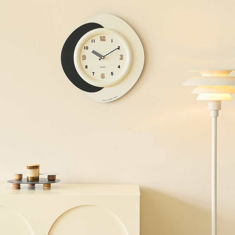 Modern Style Decorative Wall Clock 43cm