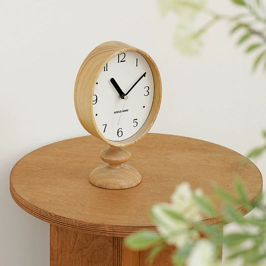 Nordic Retro Silent Pedestal Clock