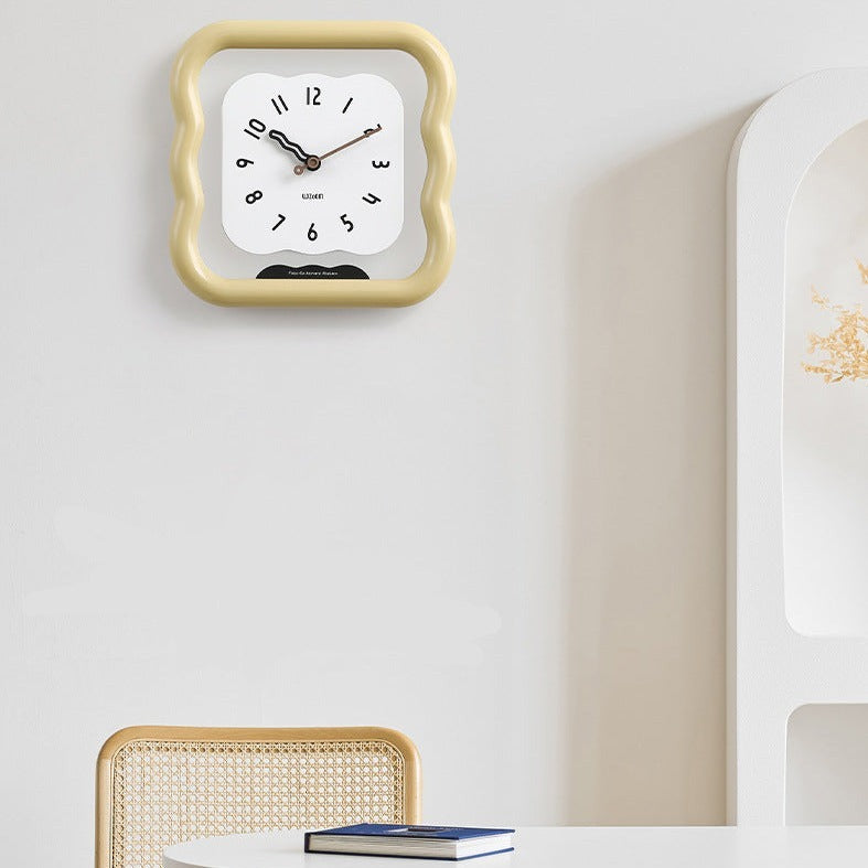 Creative Silent Battery-Operated Wall Décor Clock (12")