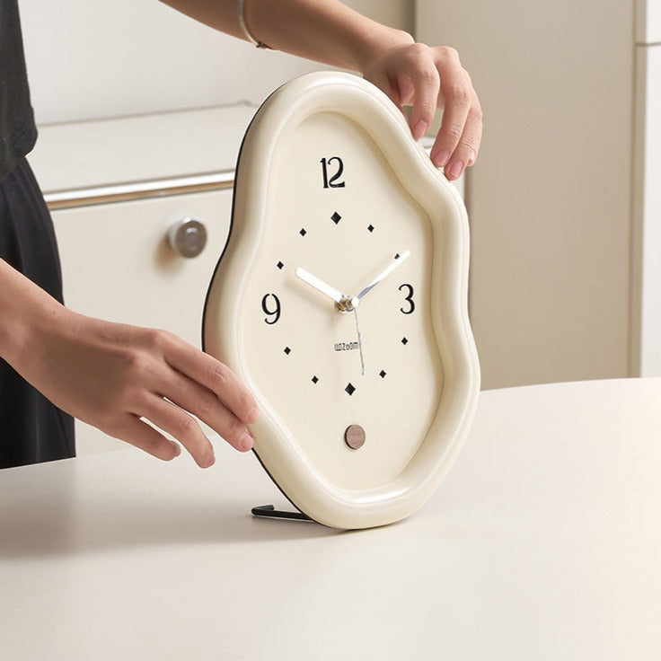 Modern Distorted Silent Table Clock