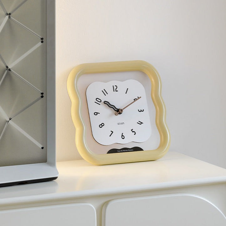 Creative Silent Battery-Operated Wall Décor Clock (12")