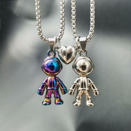 Engraved Magnetic Astronaut Necklaces Set for Couples