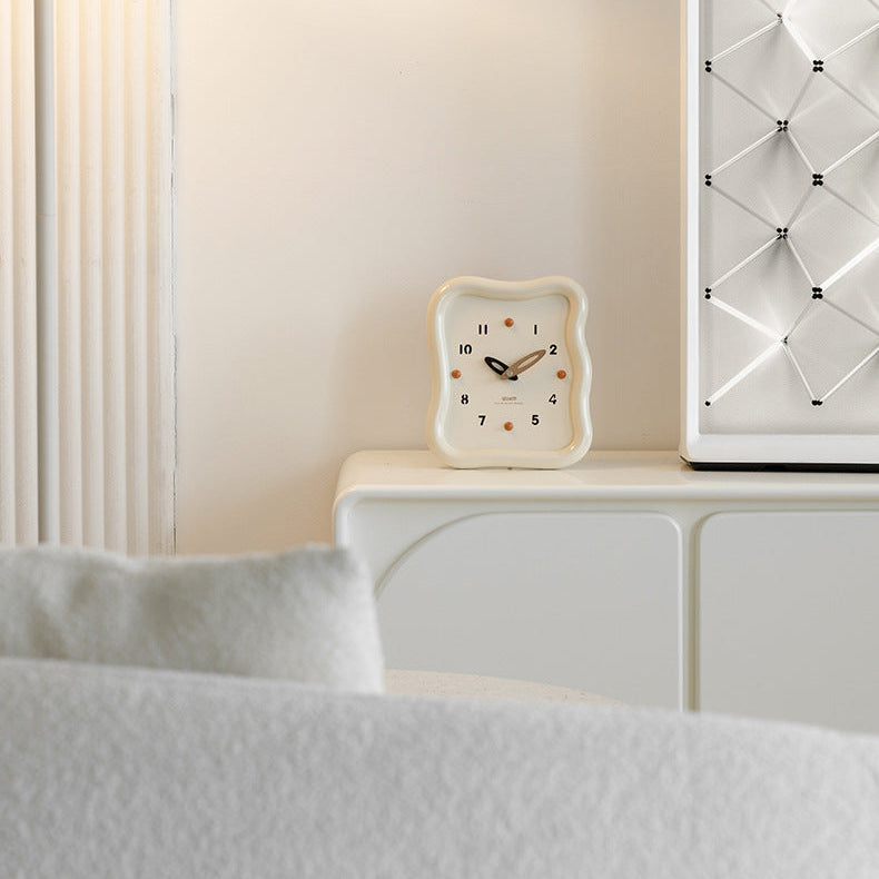 Nordic Wavy Silent Table Clock