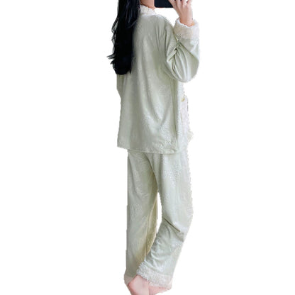 Women Pajamas Set – Luxury Embossed Rose Fleece Lounge Set