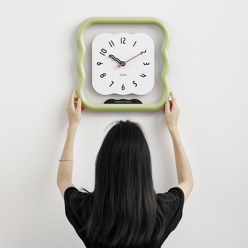 Creative Silent Battery-Operated Wall Décor Clock (12")