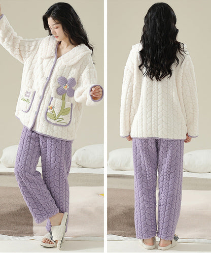 Women Pajamas Set – Cozy Floral Applique Coral Fleece Pajamas