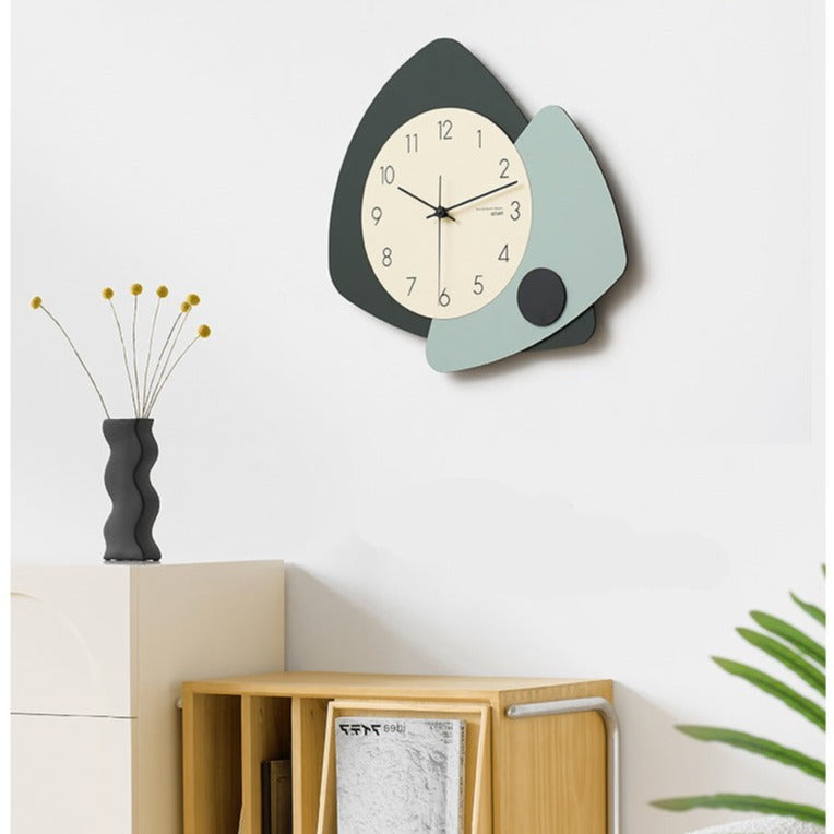 Modern Style Distorted Silent Wall Clock 51cm