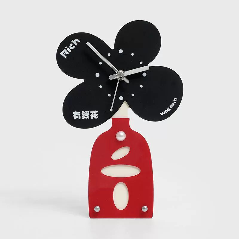 Silent Lucky Clover Acrylic Table Clock
