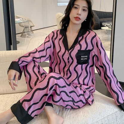 Women Pajamas Set – Trendy Pink/Black Wave Print Sleepwear