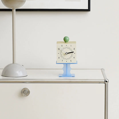 Nordic Cube Silent Pedestal Clock