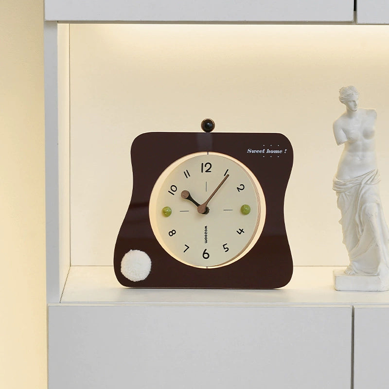 Sweet Home Silent Table Clock