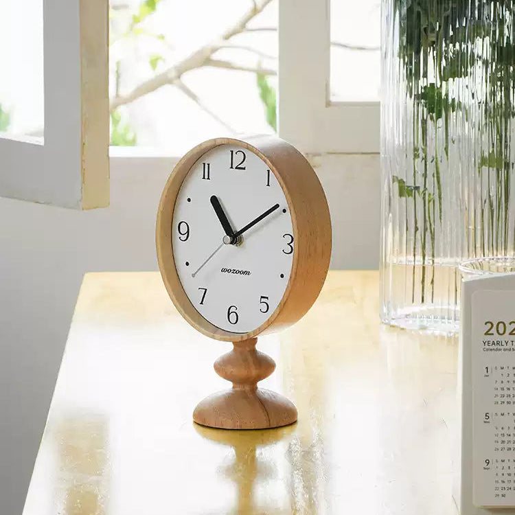 Nordic Retro Silent Pedestal Clock