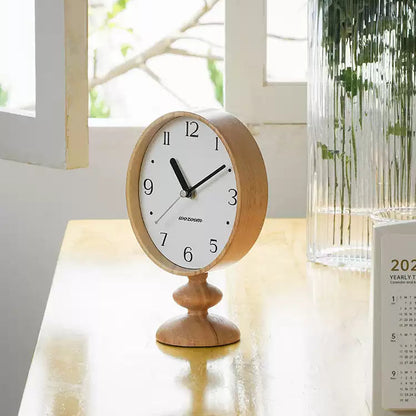 Nordic Retro Silent Pedestal Clock