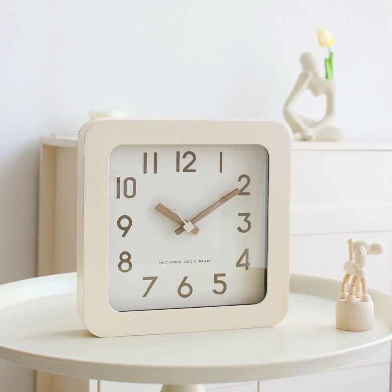 Square Shaped Decorative Silent Desktop Clock