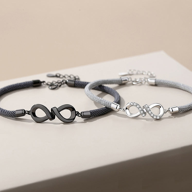 Infinity 2 Names Bracelet in 925 Sterling Silver | JOYAMO - Personalized  Jewelry