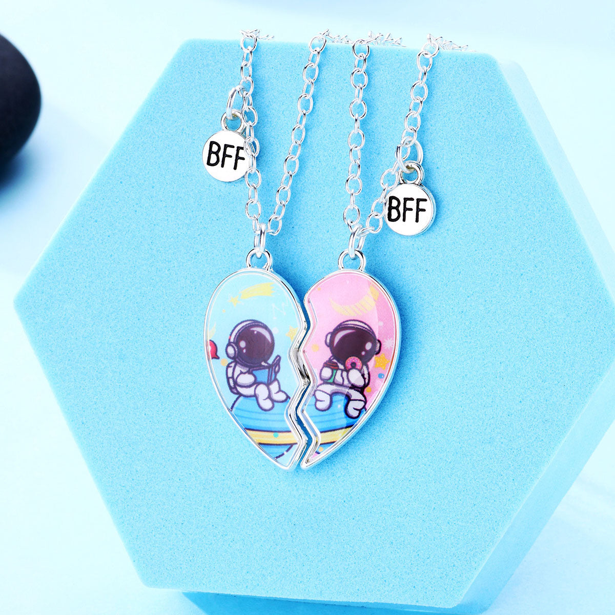 Magnetic Half Hearts Spaceman Bff Necklaces Set Gullei.com