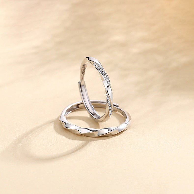 Mobius Twisted Matching Wedding Rings for Couples