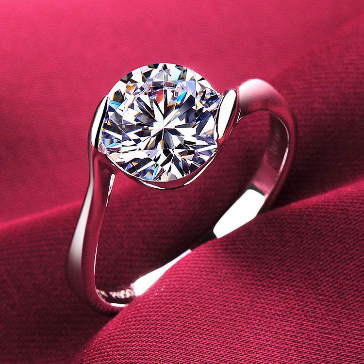 2 Carats Moissanite Diamond Ring for Her
