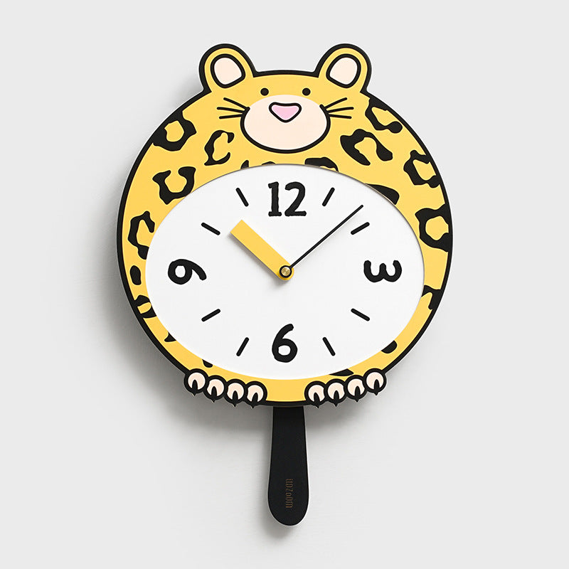 Leopard-Themed Silent Wall Clock – Eco-Friendly, Artistic Design