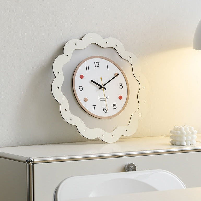 Flower Shaped Modern Decorative Wall Clock