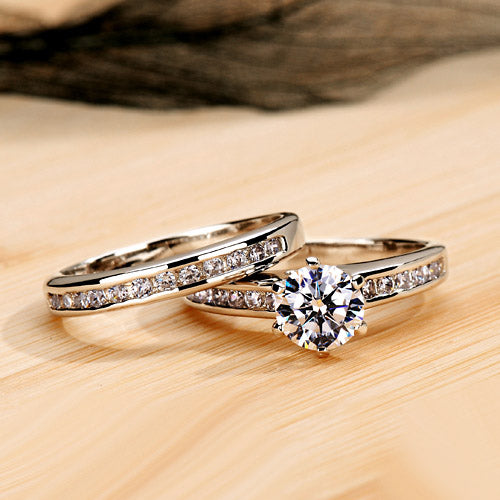 Customized 0.8 Carat Lab Diamond Engraved Ring for Her