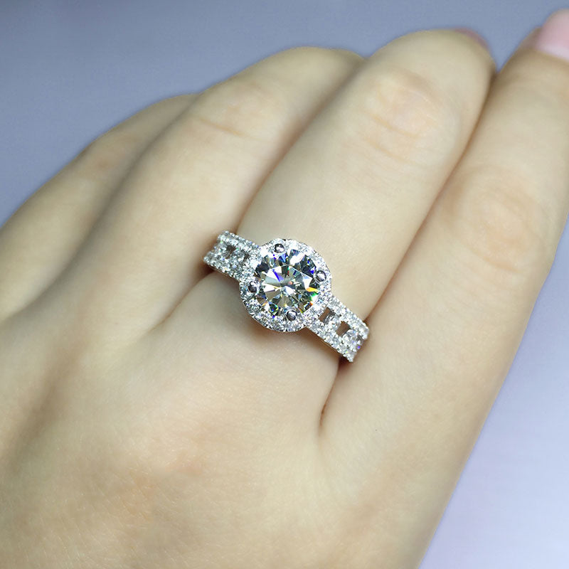2 Carats Moissanite Diamond Halo Promise Ring