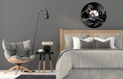 Silent Wall Clock for DJs – Custom Photo & Name Vinyl Record Art