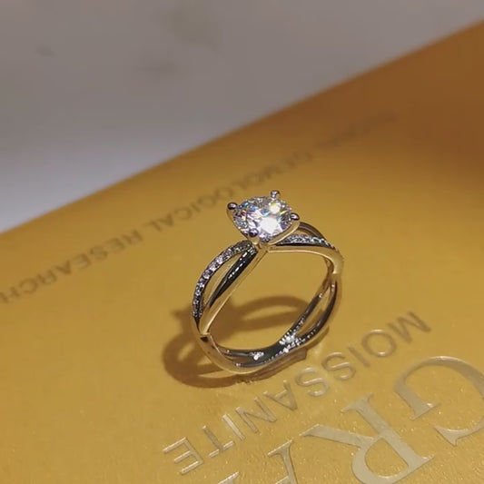 1 Carat Moissanite Twist Band Women Ring